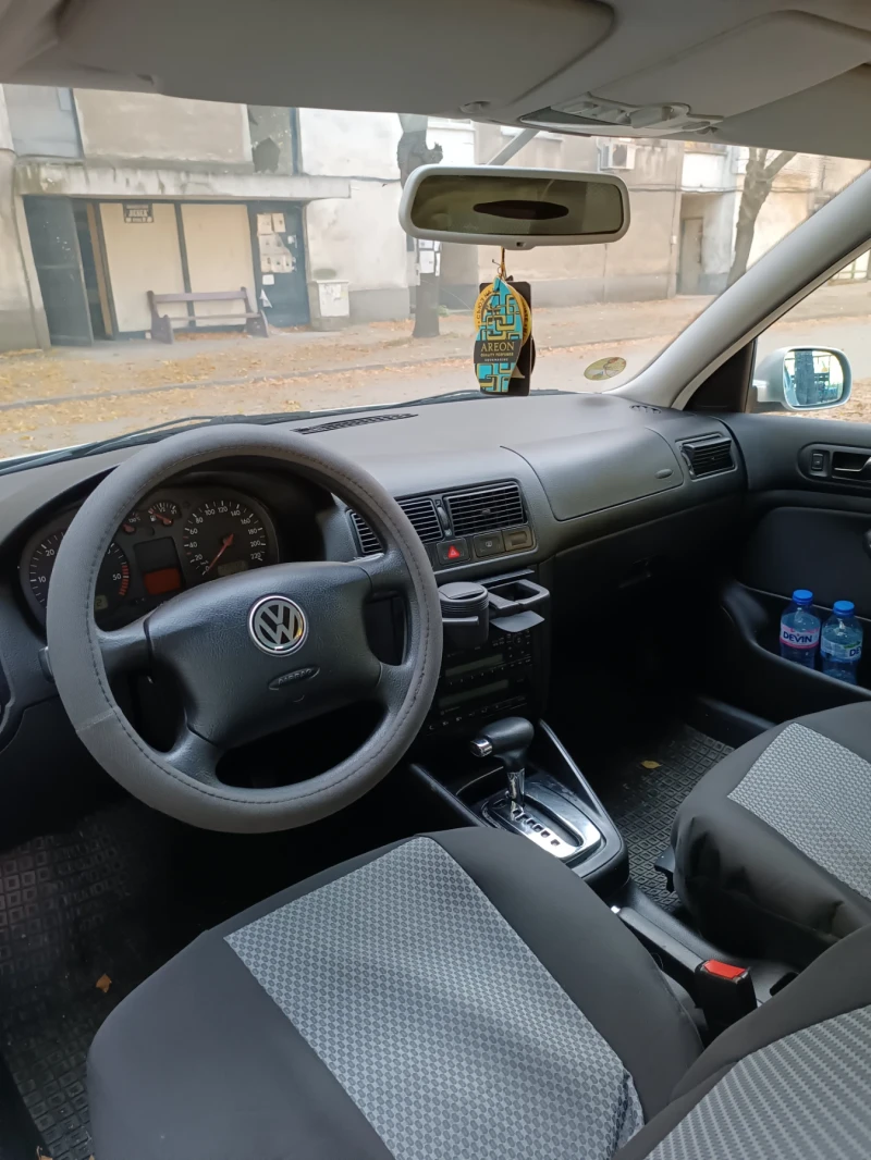 VW Golf, снимка 5 - Автомобили и джипове - 47747971