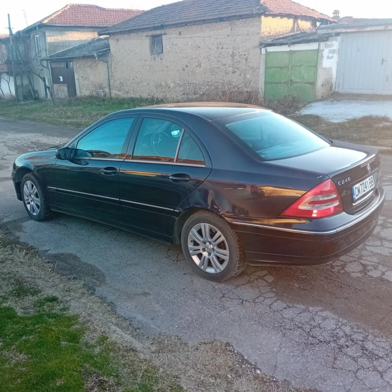 Mercedes-Benz C 240, снимка 8 - Автомобили и джипове - 48524301