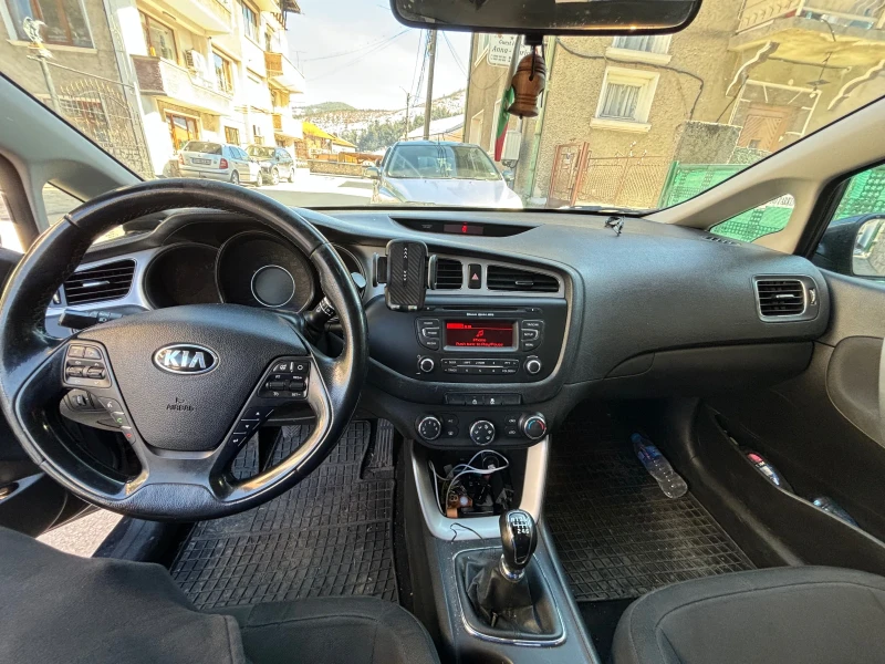 Kia Ceed 1.4, снимка 7 - Автомобили и джипове - 49441500