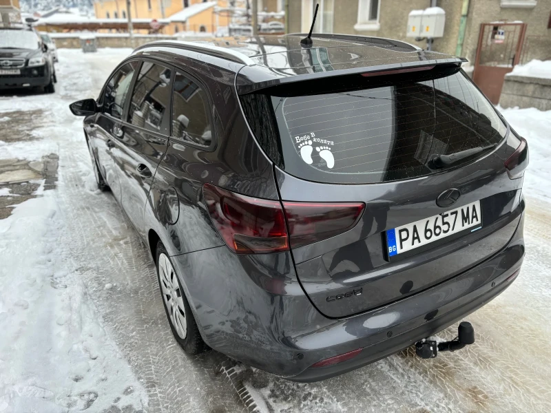 Kia Ceed 1.4, снимка 2 - Автомобили и джипове - 49441500