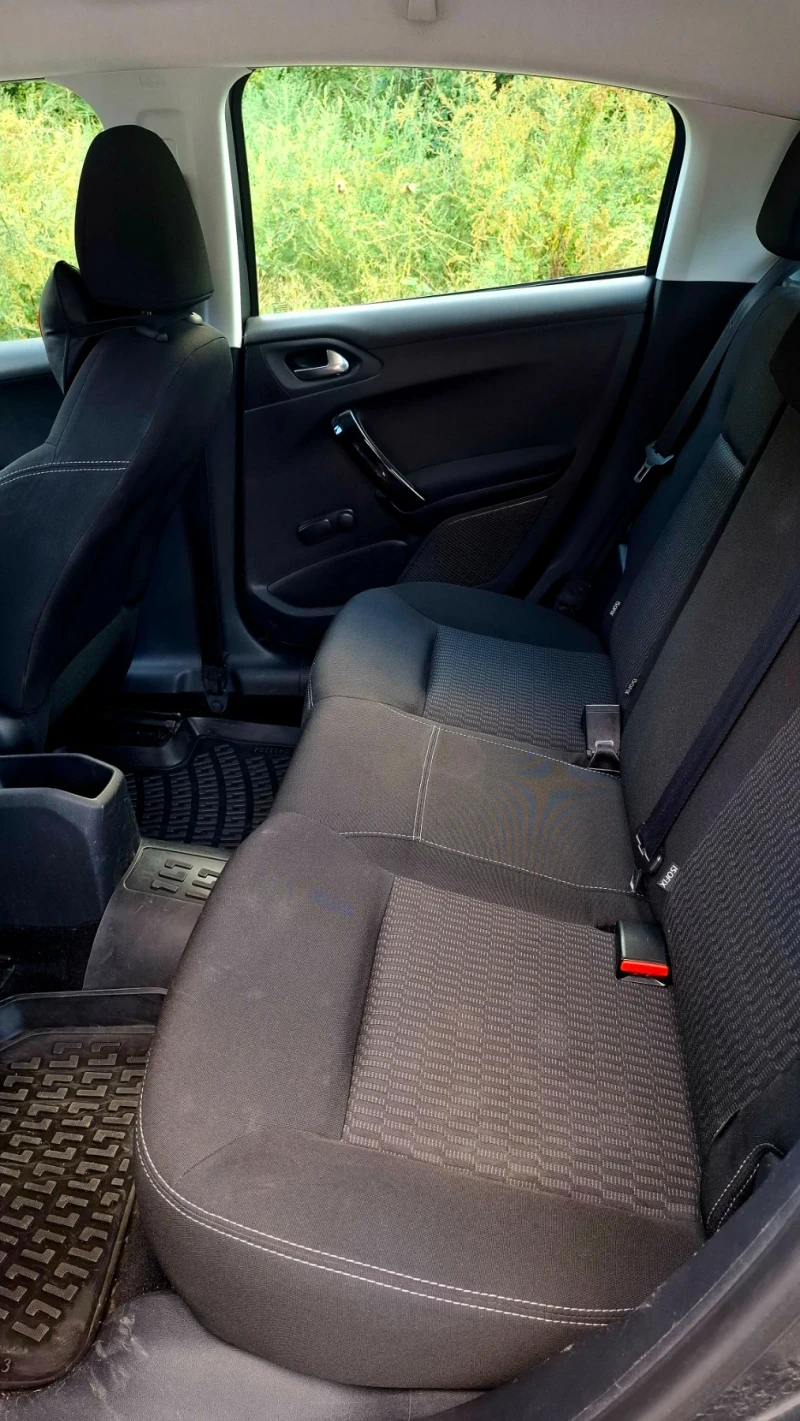 Peugeot 208, снимка 5 - Автомобили и джипове - 52181513