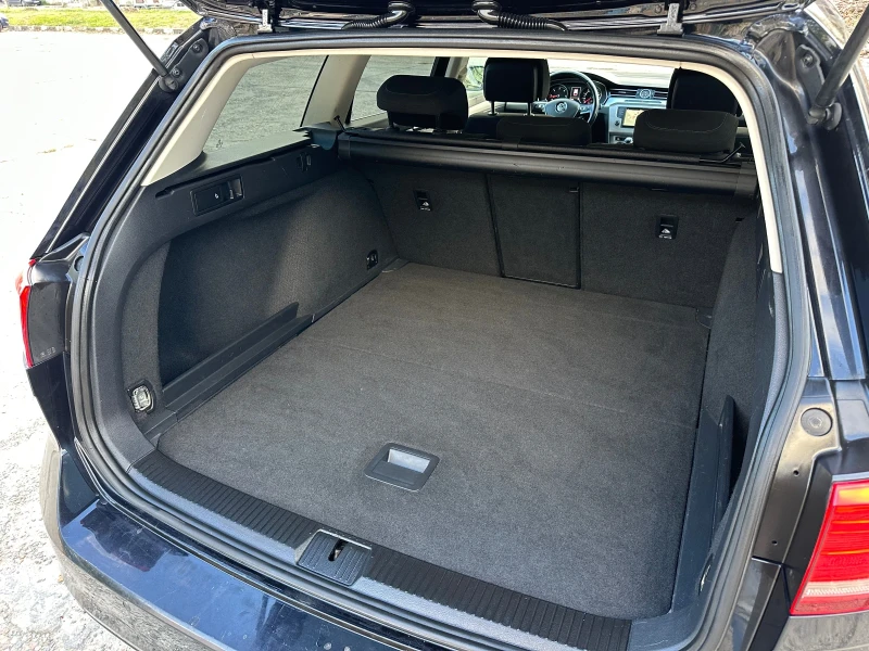 VW Passat 1.6TDI, снимка 16 - Автомобили и джипове - 52729755
