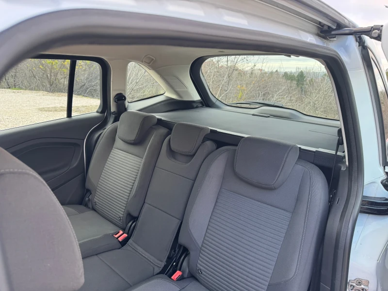 Ford Grand C-Max 1.5 TDCI 120 к.с, снимка 12 - Автомобили и джипове - 52431234