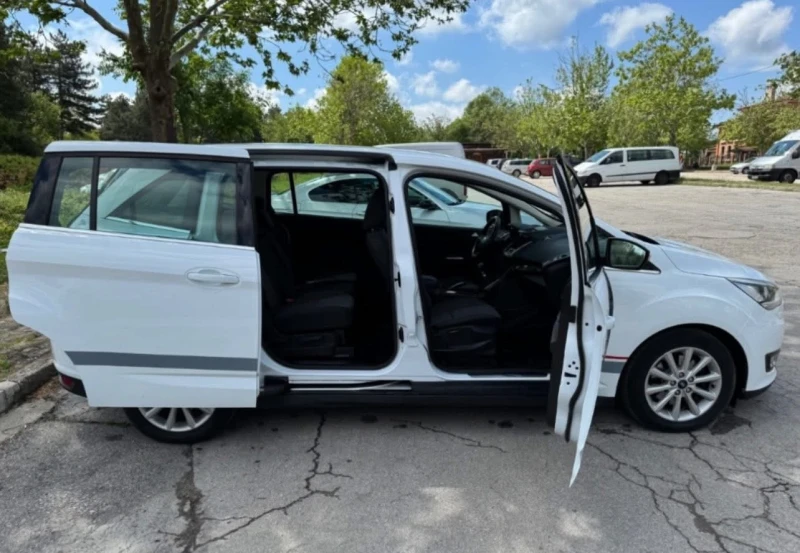 Ford Grand C-Max 1.5 TDCI 120 к.с, снимка 4 - Автомобили и джипове - 52431234