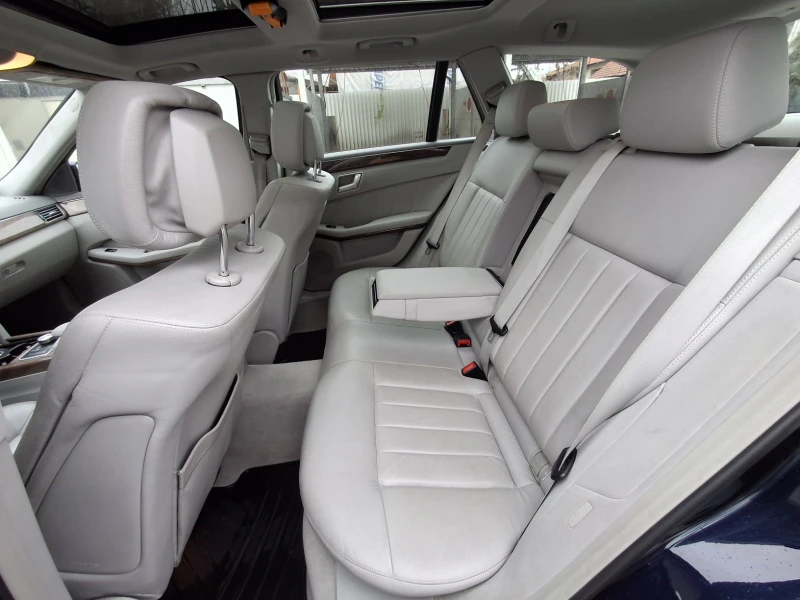 Mercedes-Benz E 220 NAVI Панорама Подгреви Автопилот Обслужен, снимка 14 - Автомобили и джипове - 52594235