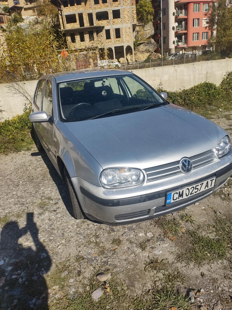 VW Golf, снимка 3 - Автомобили и джипове - 52793552