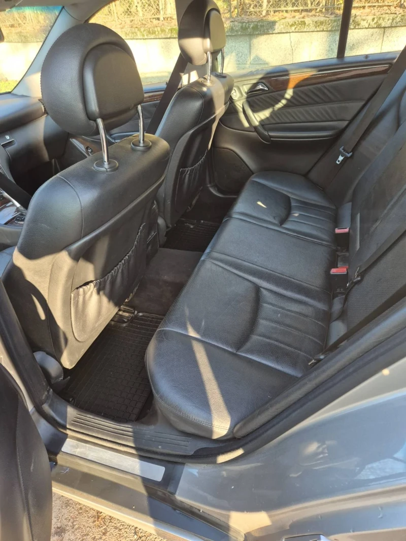 Mercedes-Benz C 270, снимка 8 - Автомобили и джипове - 52809413