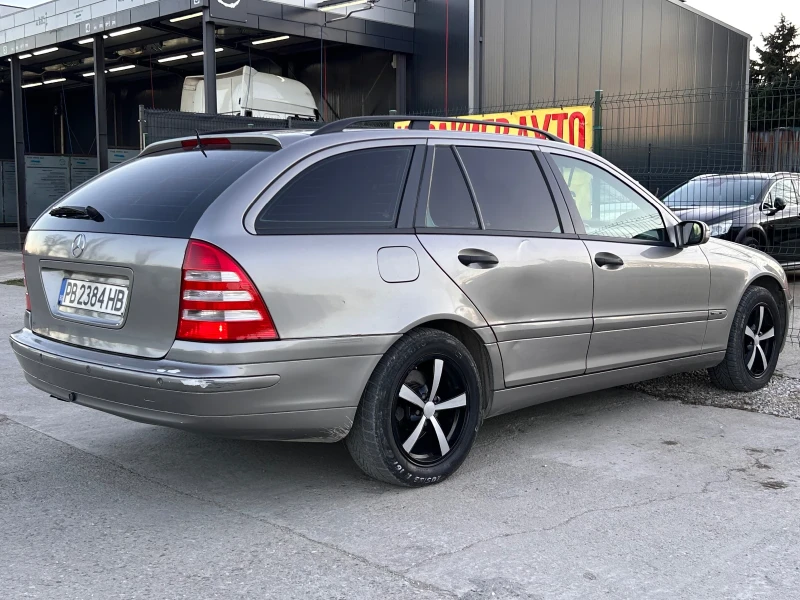 Mercedes-Benz C 220, снимка 5 - Автомобили и джипове - 53115277