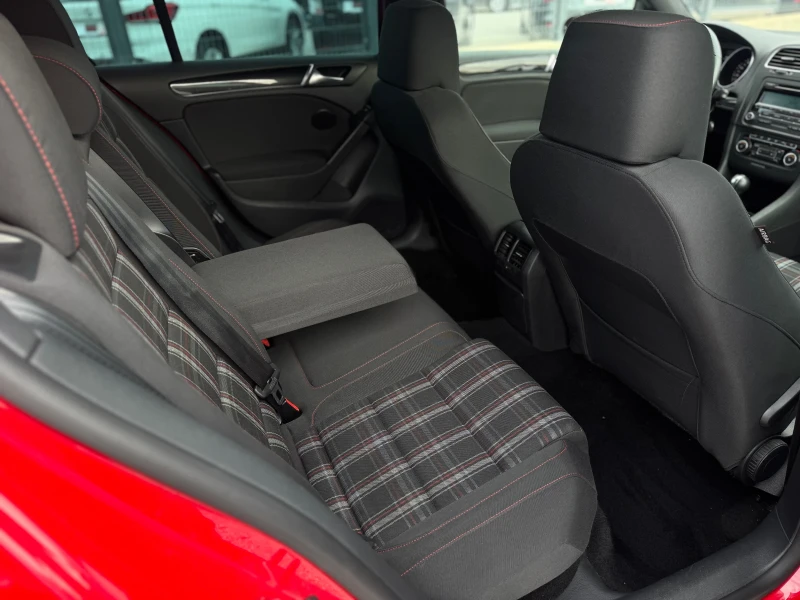 VW Golf 2.0tfsi GTI, снимка 10 - Автомобили и джипове - 53118799