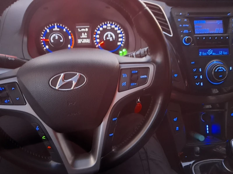 Hyundai I40, снимка 14 - Автомобили и джипове - 53334954