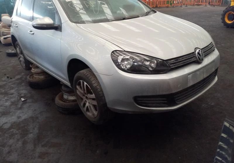 VW Golf 1.4TSI/2.0/1.6 TDI CR - изображение 2