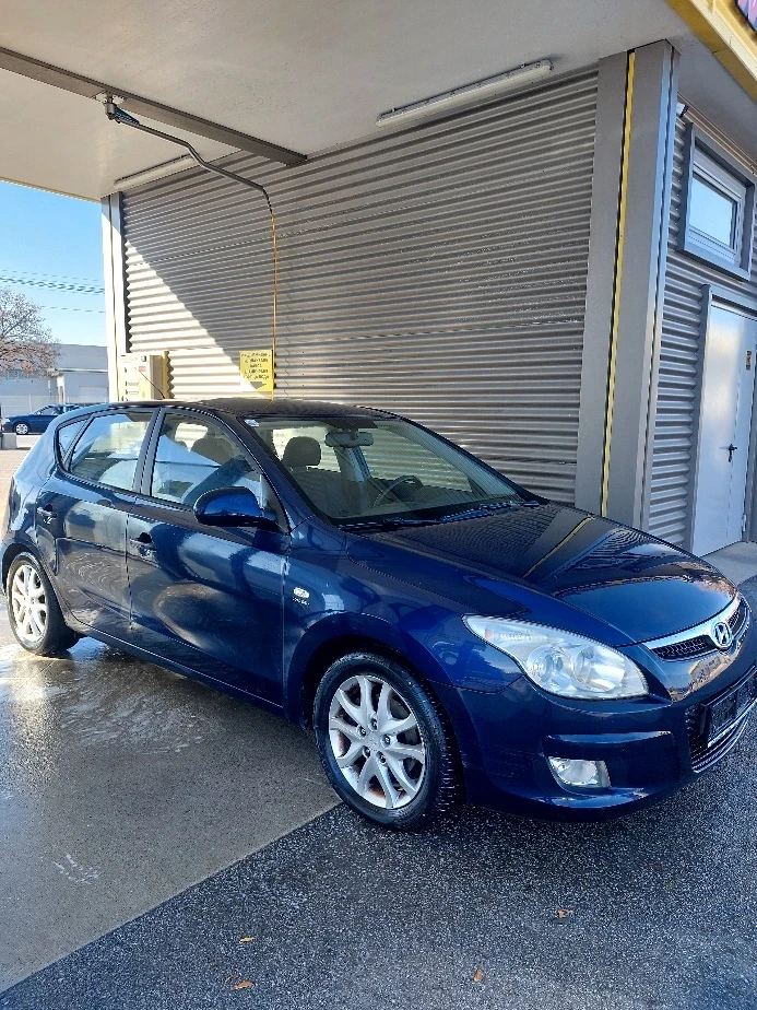 Hyundai I30 1.6 дизел , снимка 2 - Автомобили и джипове - 48111492