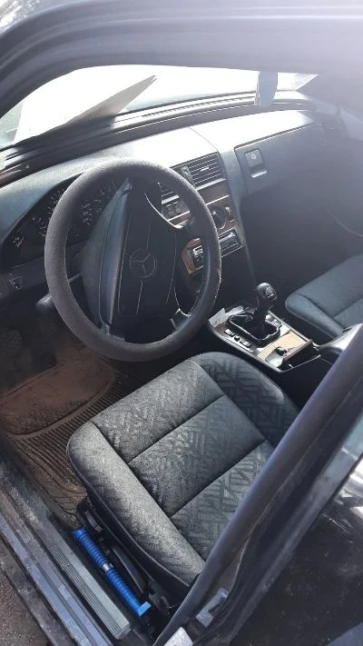 Mercedes-Benz C 180 Газ бензин  - изображение 5