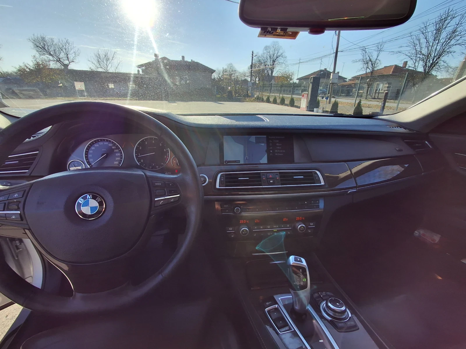 BMW 750 V8 450к.с - изображение 9