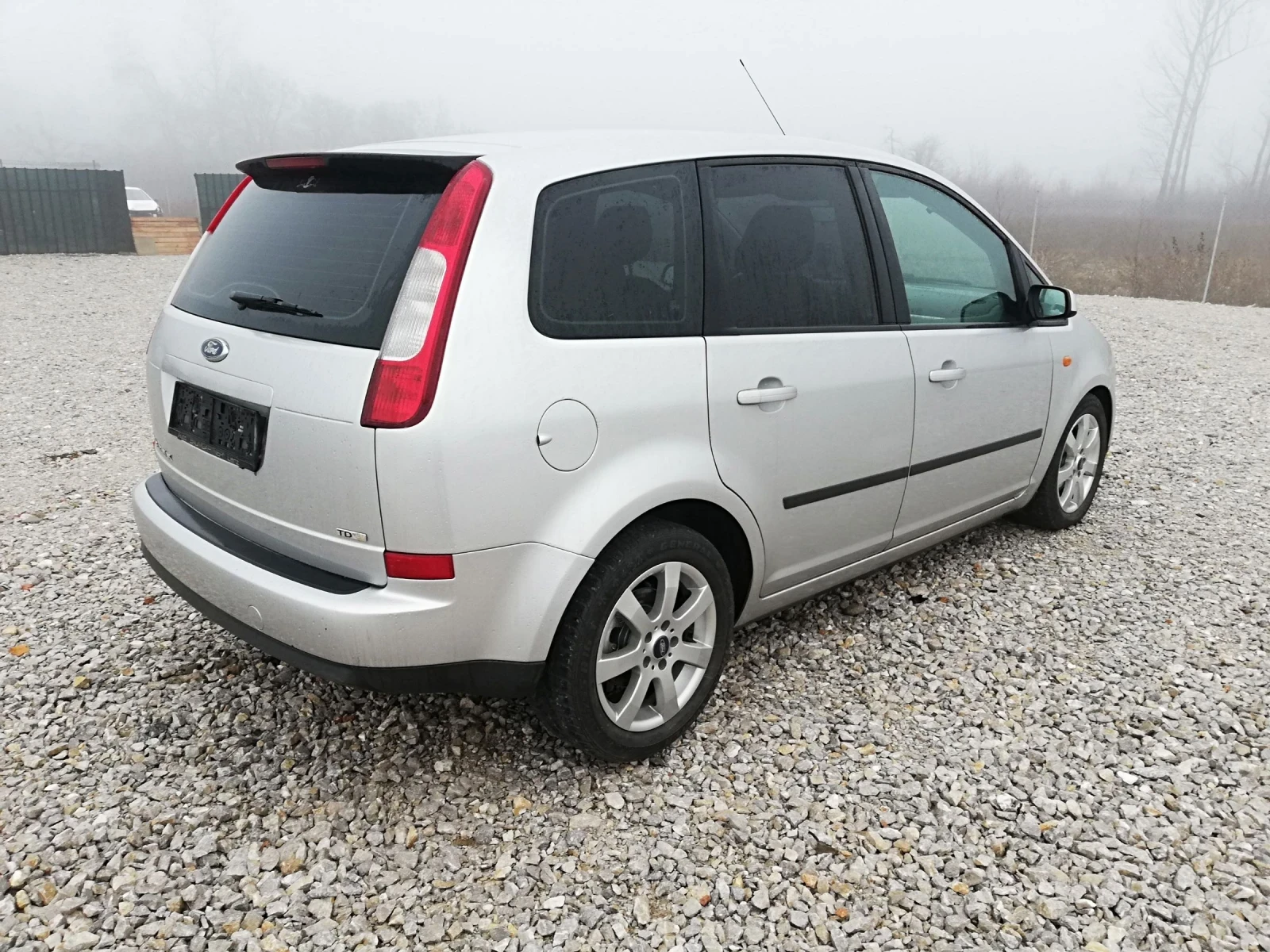 Ford C-max 1.6tdci klima 90 - изображение 6