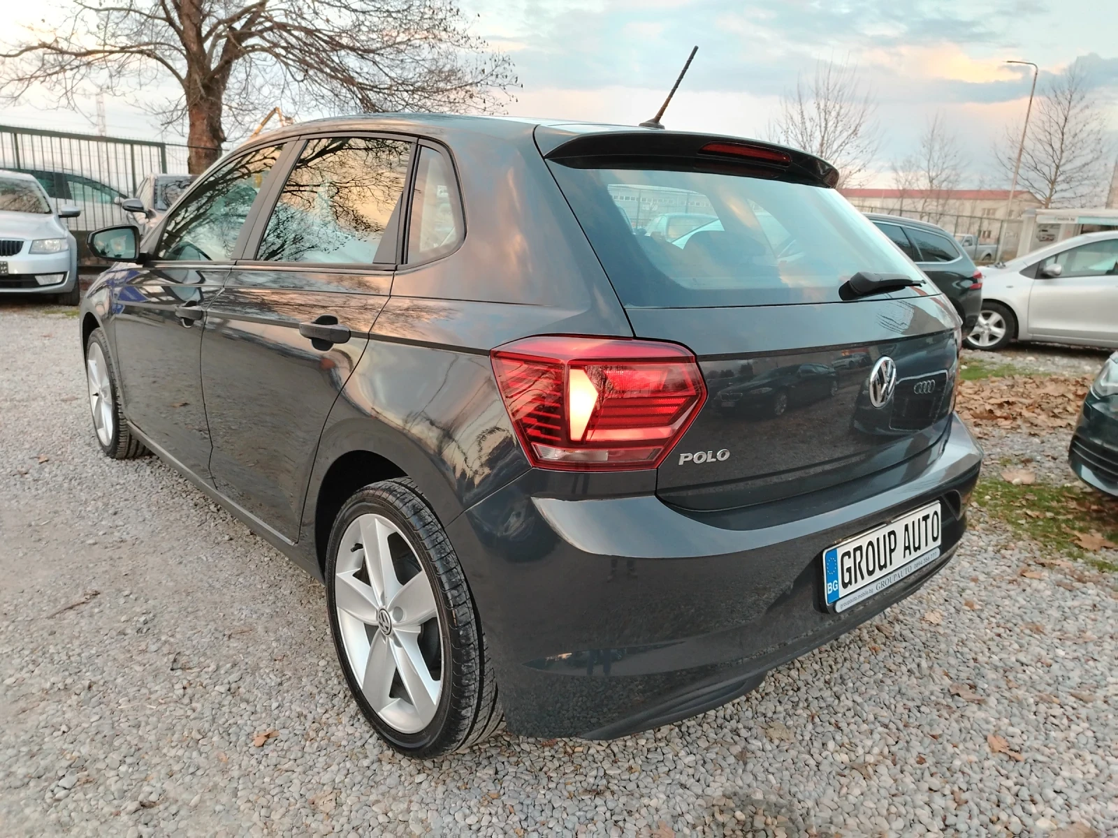 VW Polo 1.6tdi-90к.с!!!EURO 6B/ДИСТРОНИК/АВТОПИЛОТ!!!  - изображение 5