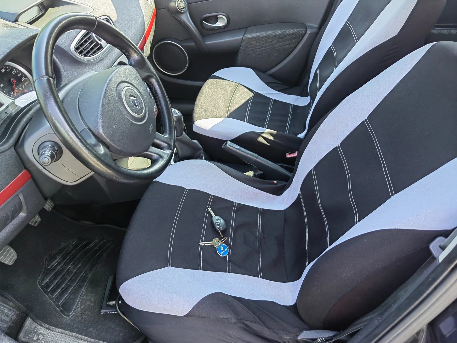 Renault Clio  - изображение 8