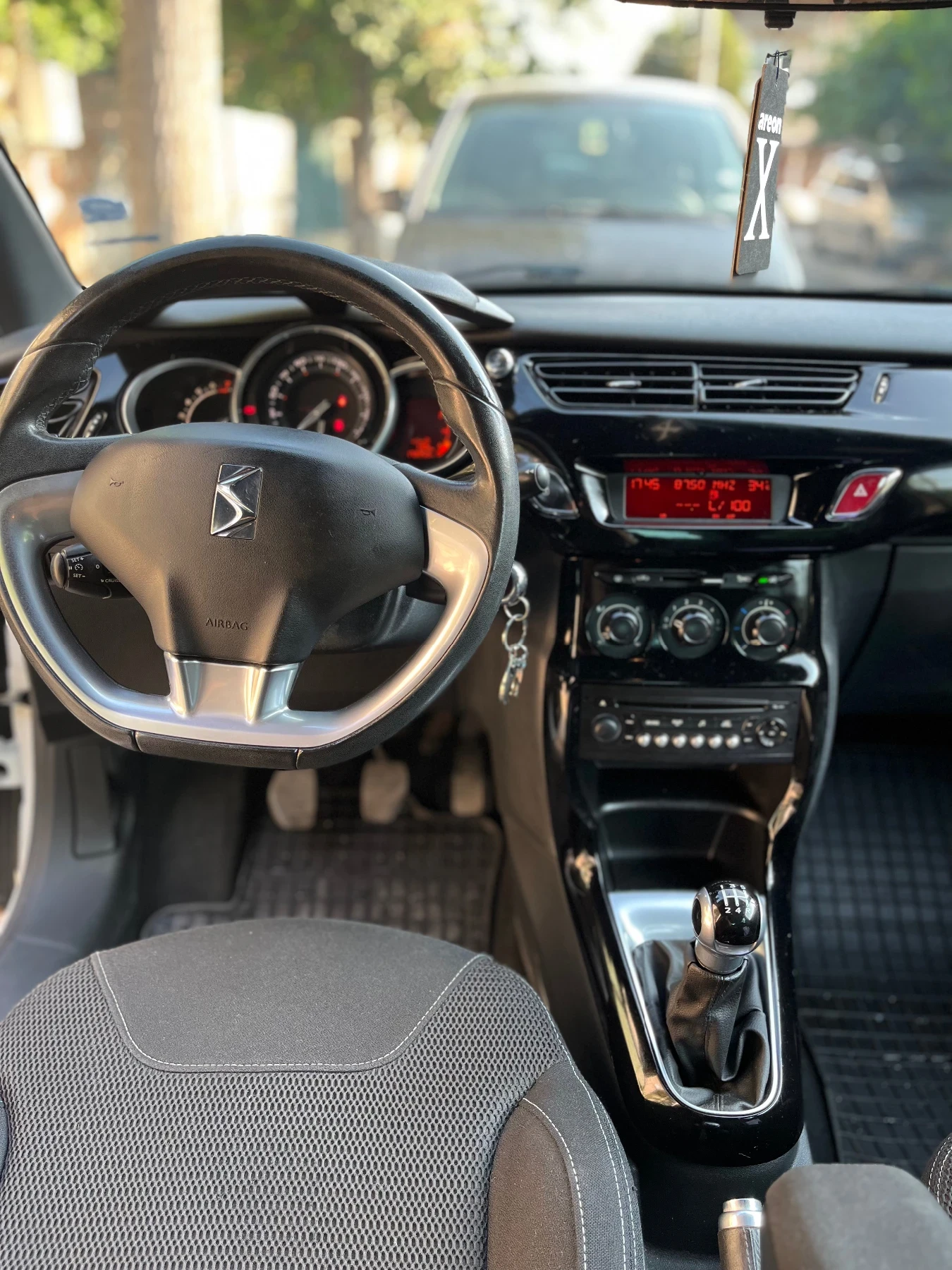 Citroen DS3  - изображение 9