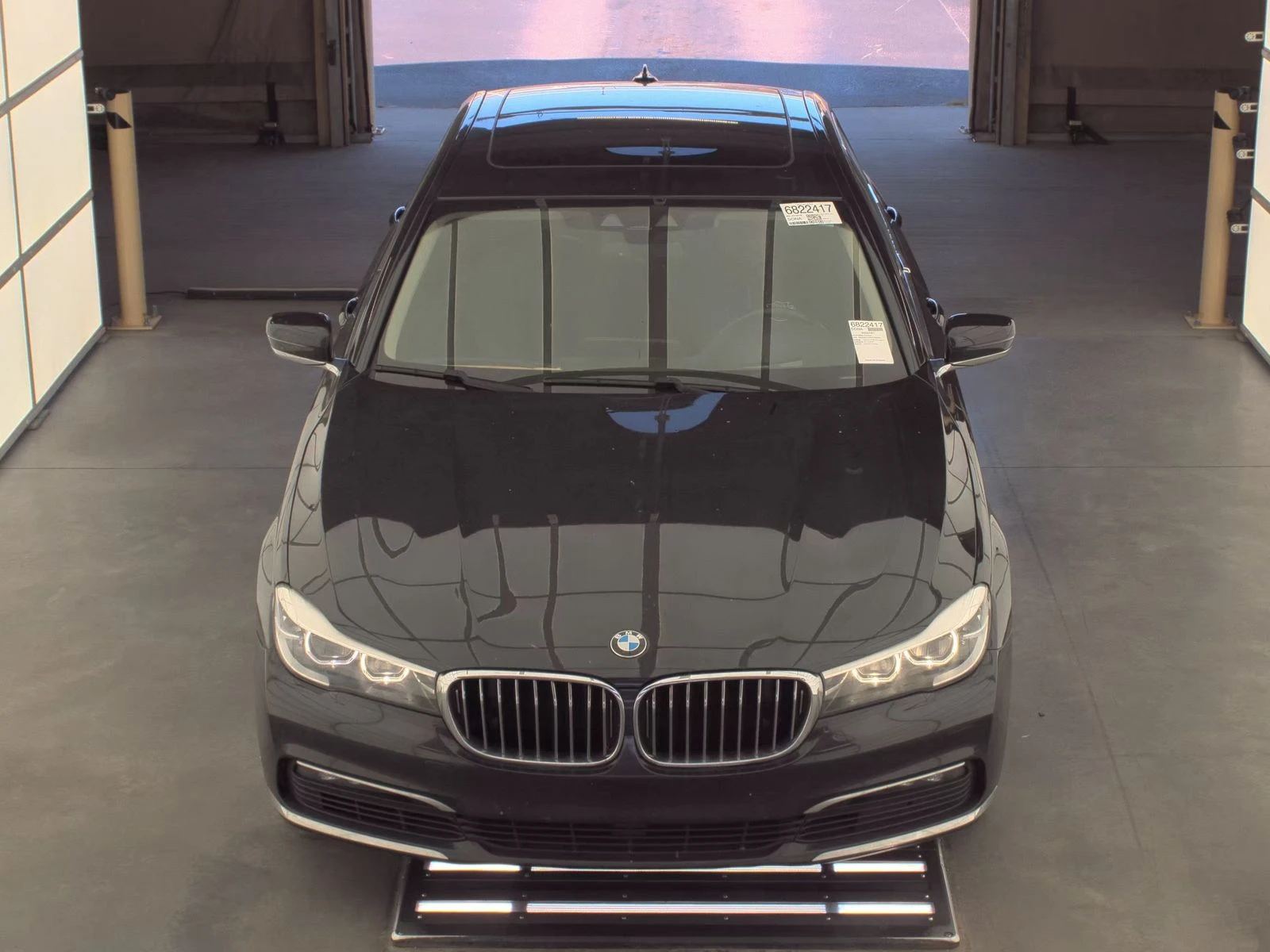BMW 740 ДИГИТАЛНО* ТАБЛО* ПОДГРЕВ* КАМЕРА* КЕЙЛЕС* LANE* A - изображение 7