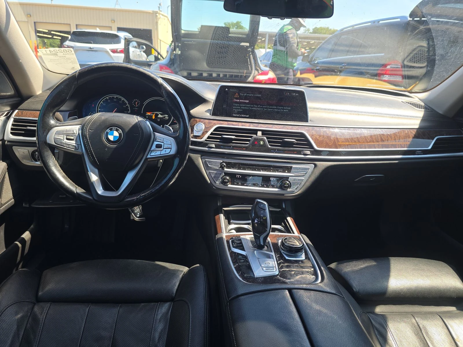 BMW 740 ДИГИТАЛНО* ТАБЛО* ПОДГРЕВ* КАМЕРА* КЕЙЛЕС* LANE* A - изображение 10