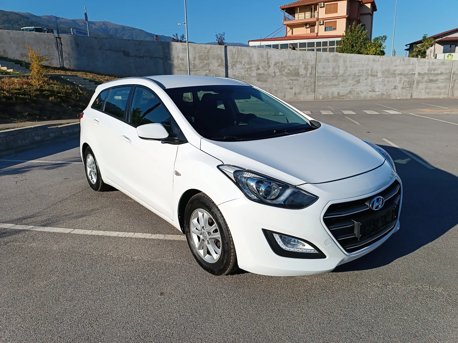 Hyundai I30 1.6CRDI Face lift Euro 6A | Mobile.bg   1