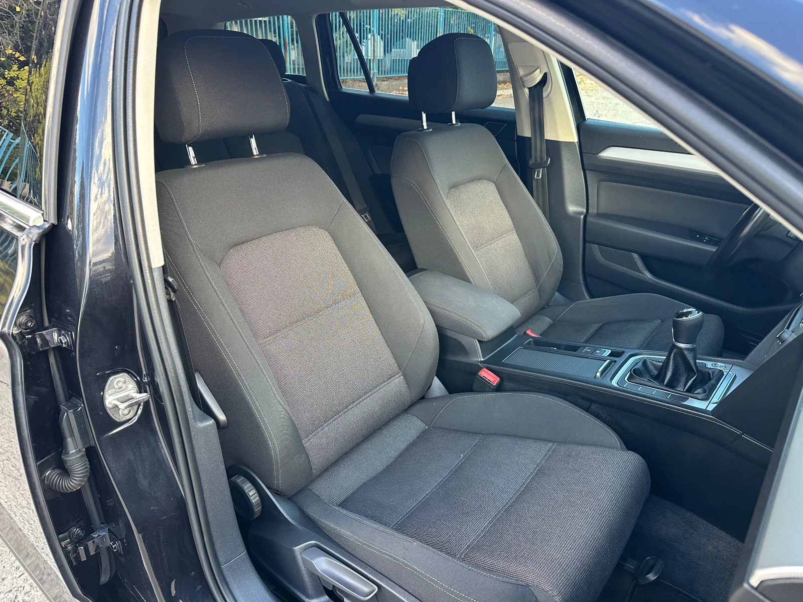 VW Passat 1.6TDI | Mobile.bg   12