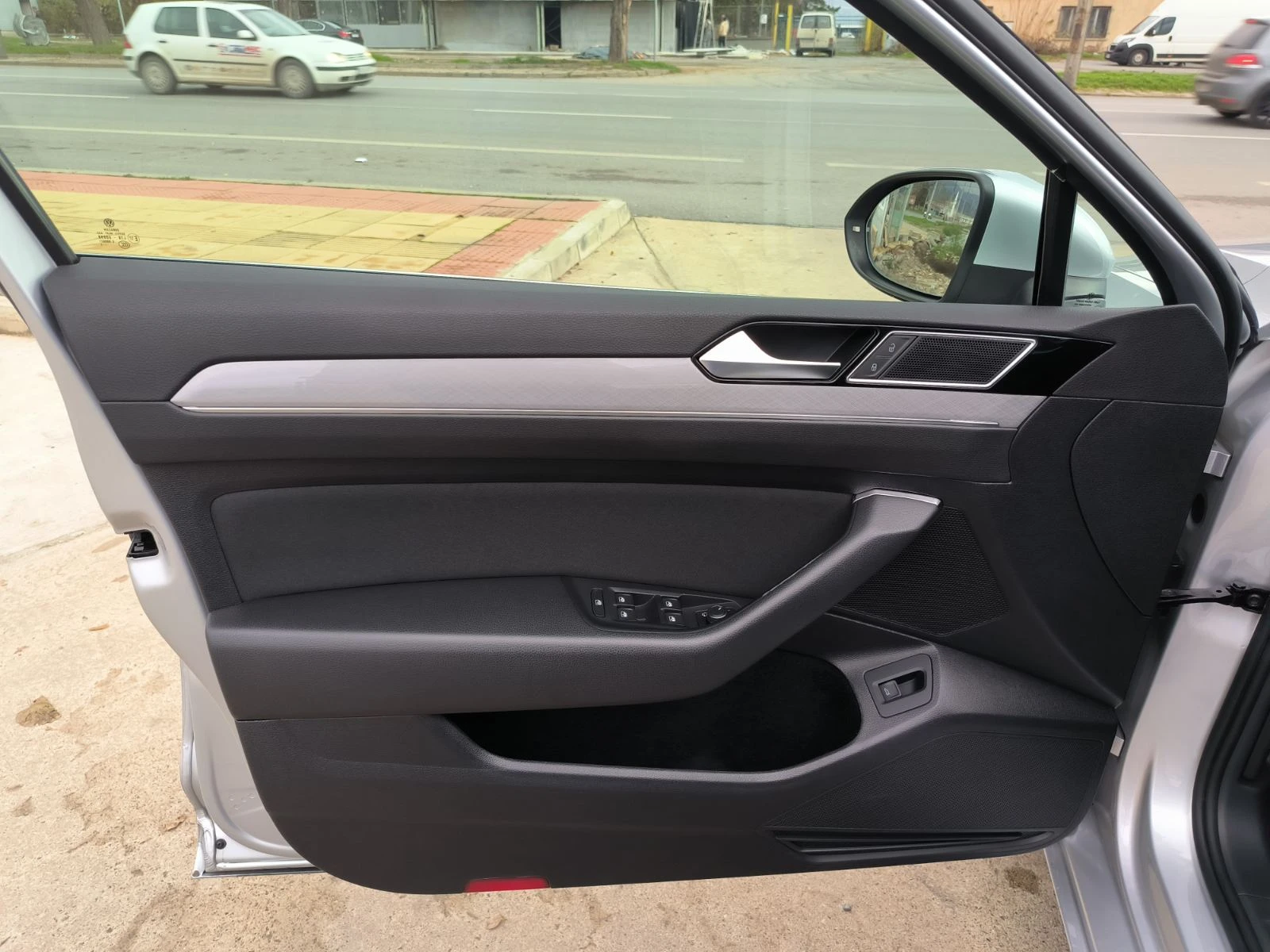 VW Passat 2.0d-Navi-Automat-Euro-6D | Mobile.bg   12