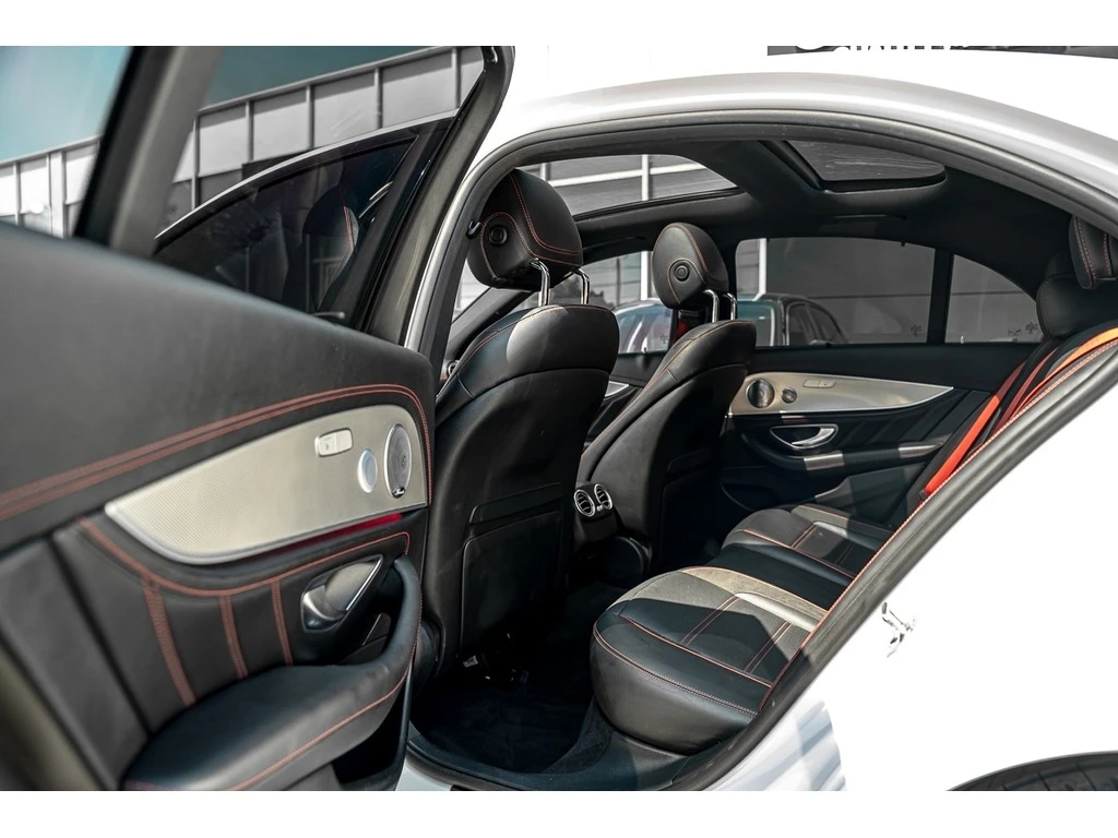 Mercedes-Benz E 43 AMG * * CARFAX * * АВТО КРЕДИТ * *  - изображение 9