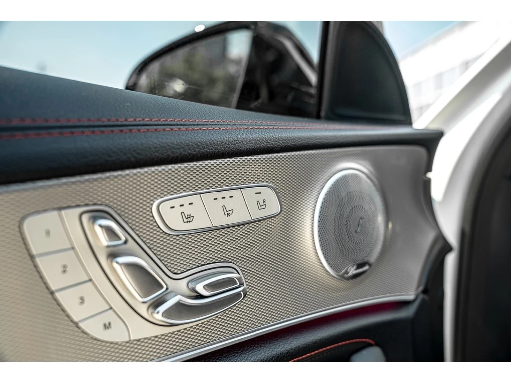 Mercedes-Benz E 43 AMG * * CARFAX * * АВТО КРЕДИТ * *  - изображение 8