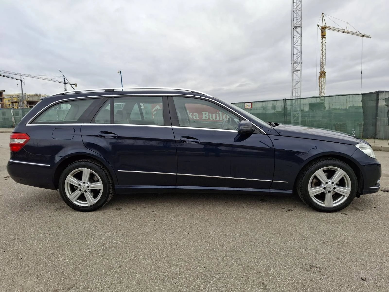 Mercedes-Benz E 220 NAVI Панорама Подгреви Автопилот Обслужен - изображение 8