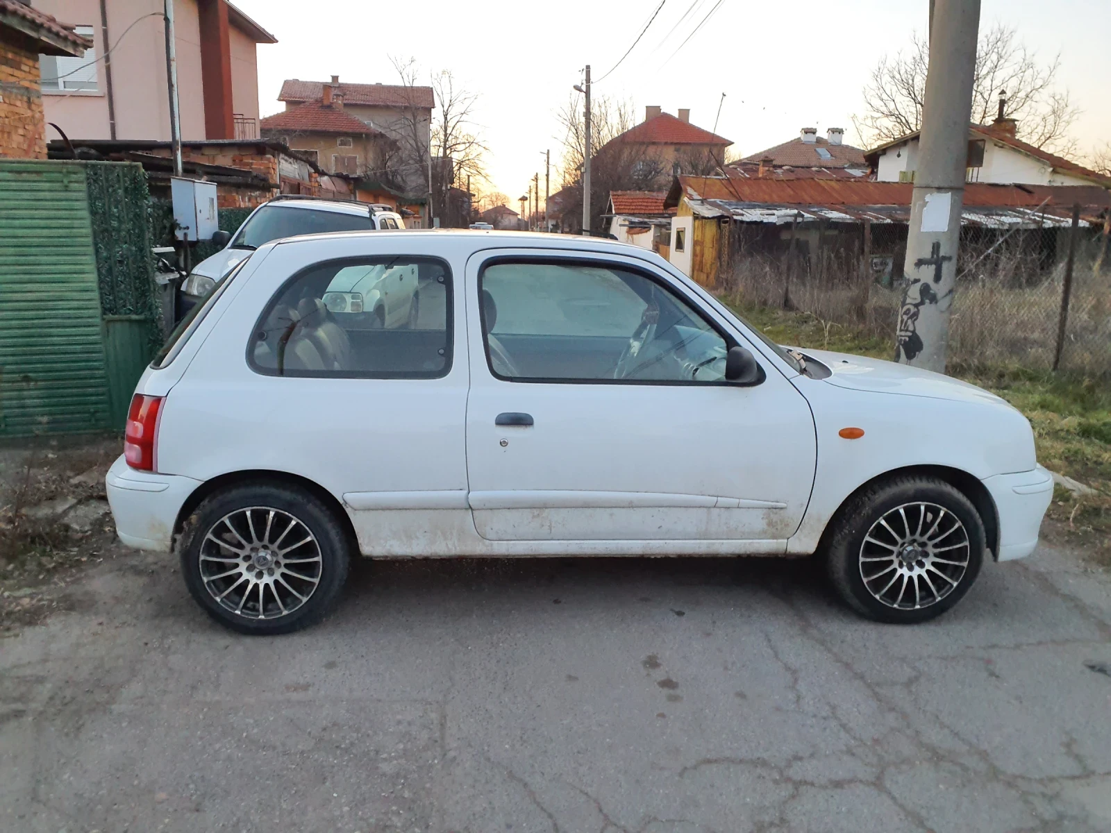 Nissan Micra  - изображение 3
