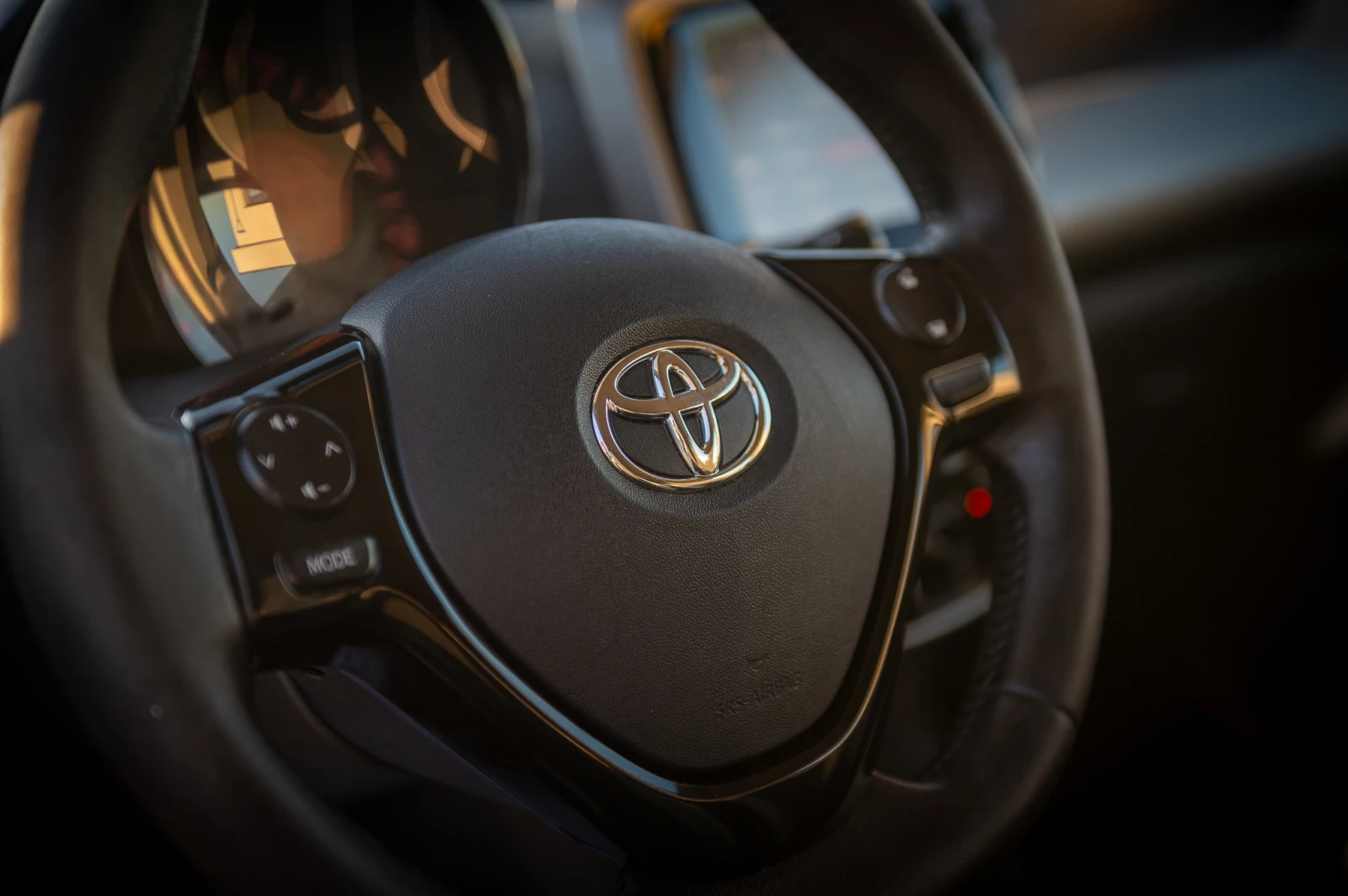 Toyota Aygo | Бензин | Камера | Обслужена | Икономична, снимка 7 - Автомобили и джипове - 54114864