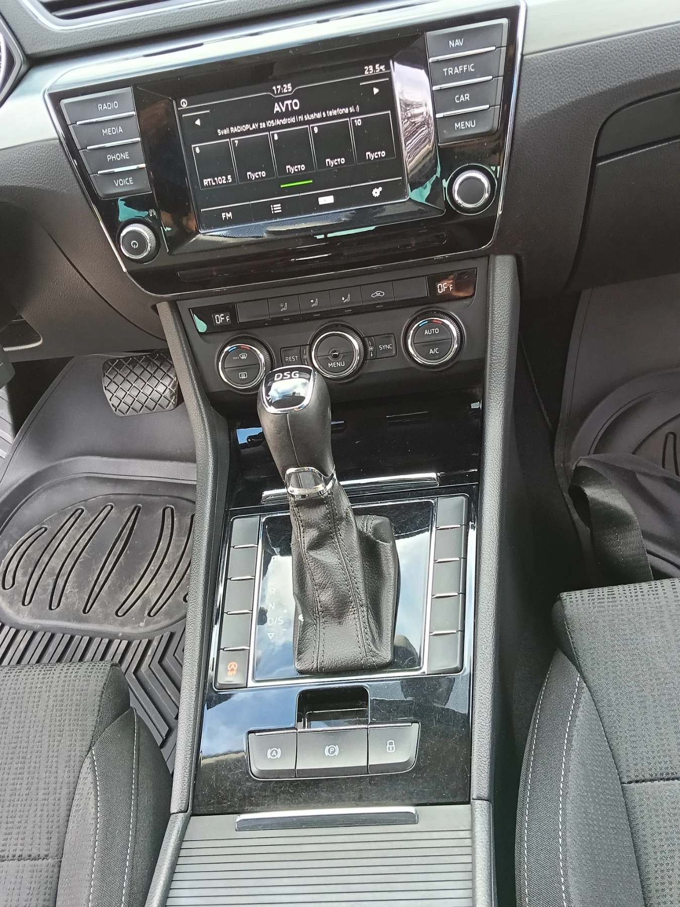 Skoda Superb, снимка 14 - Автомобили и джипове - 54127119