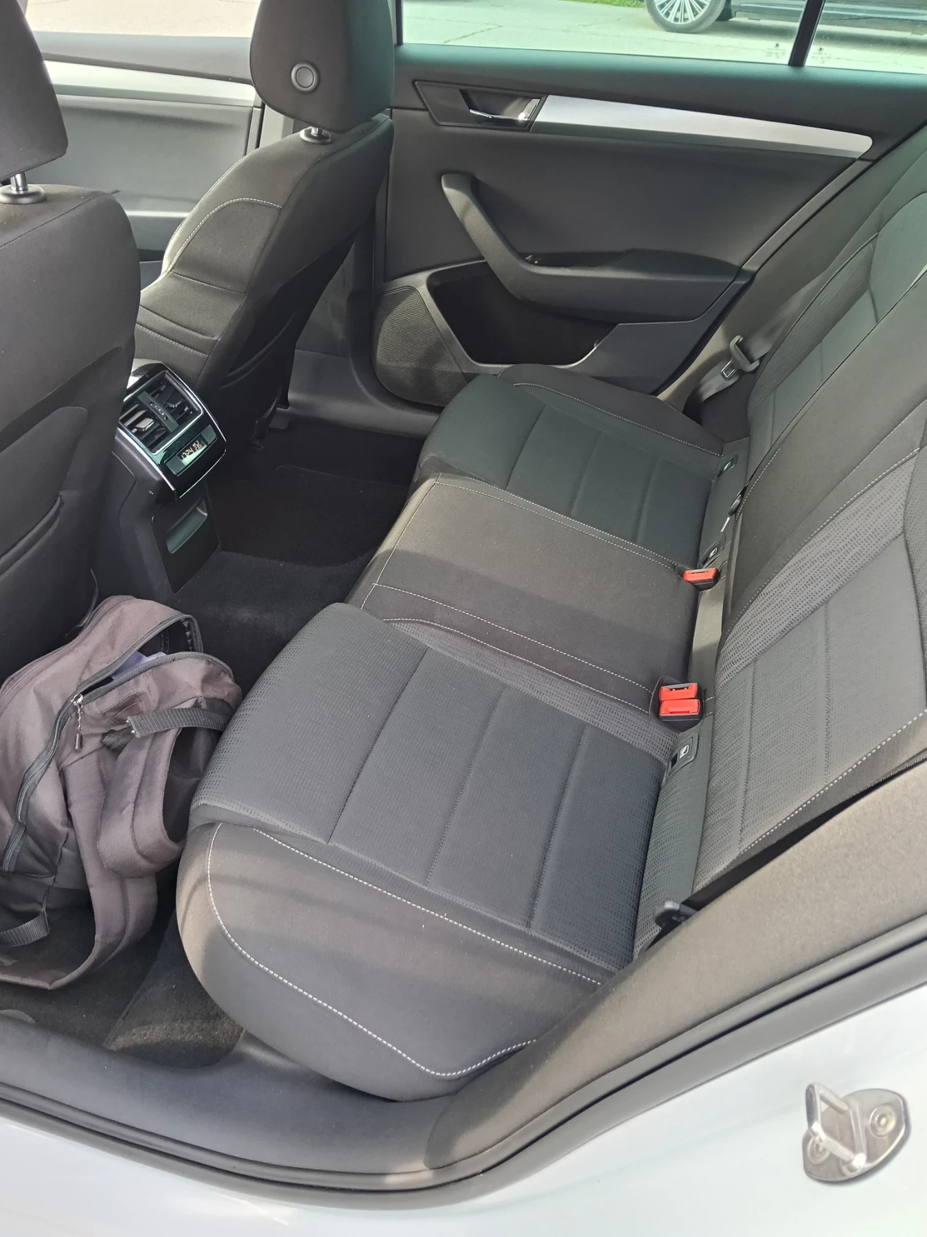 Skoda Superb, снимка 12 - Автомобили и джипове - 54127119