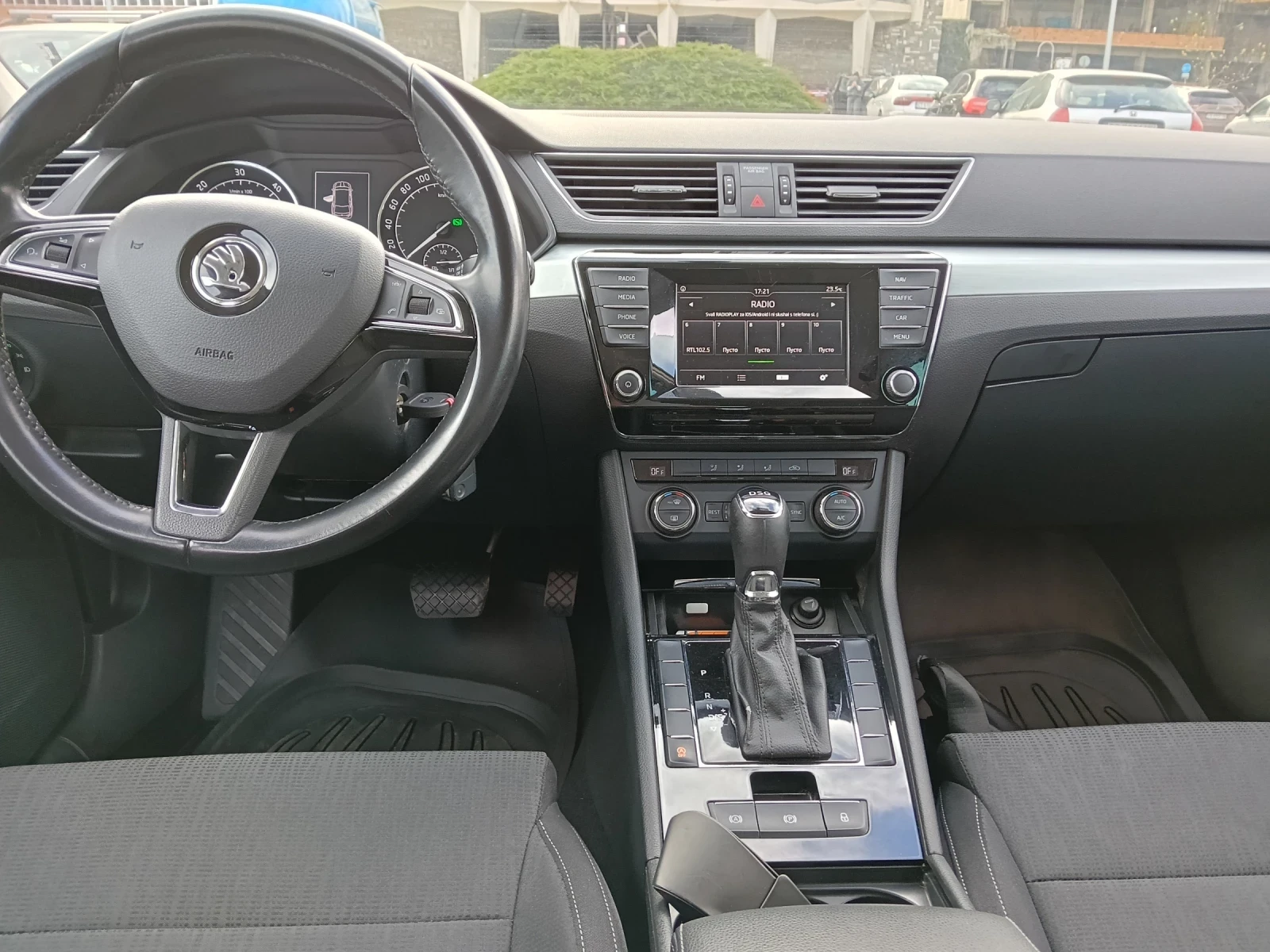 Skoda Superb, снимка 17 - Автомобили и джипове - 54127119