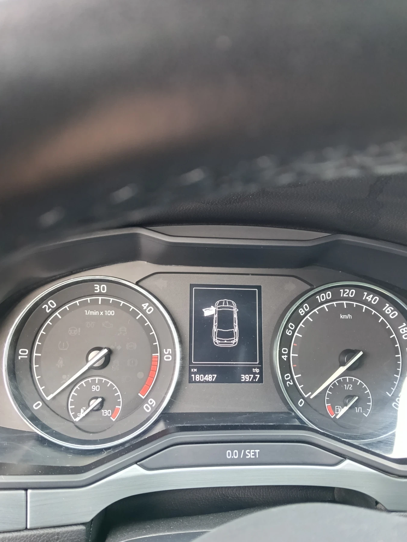 Skoda Superb, снимка 15 - Автомобили и джипове - 54127119