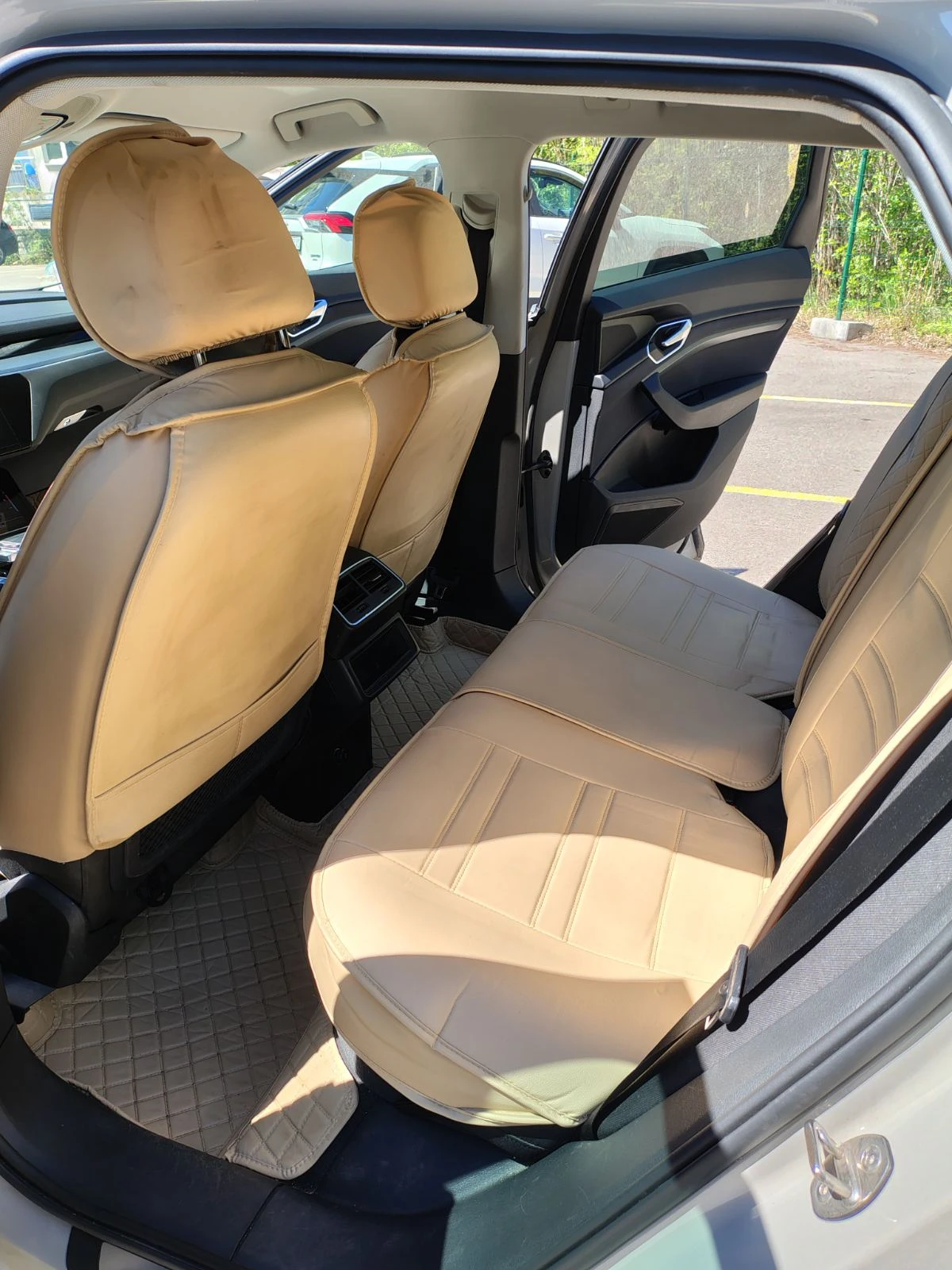 Audi E-Tron 50 Quattro , снимка 11 - Автомобили и джипове - 54331283