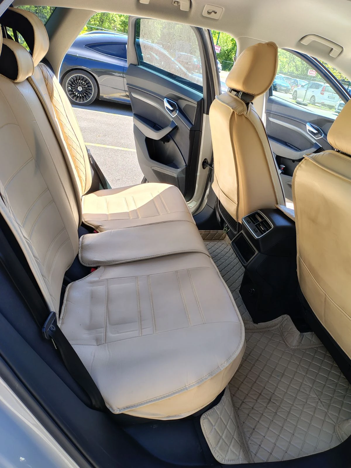 Audi E-Tron 50 Quattro , снимка 13 - Автомобили и джипове - 54331283