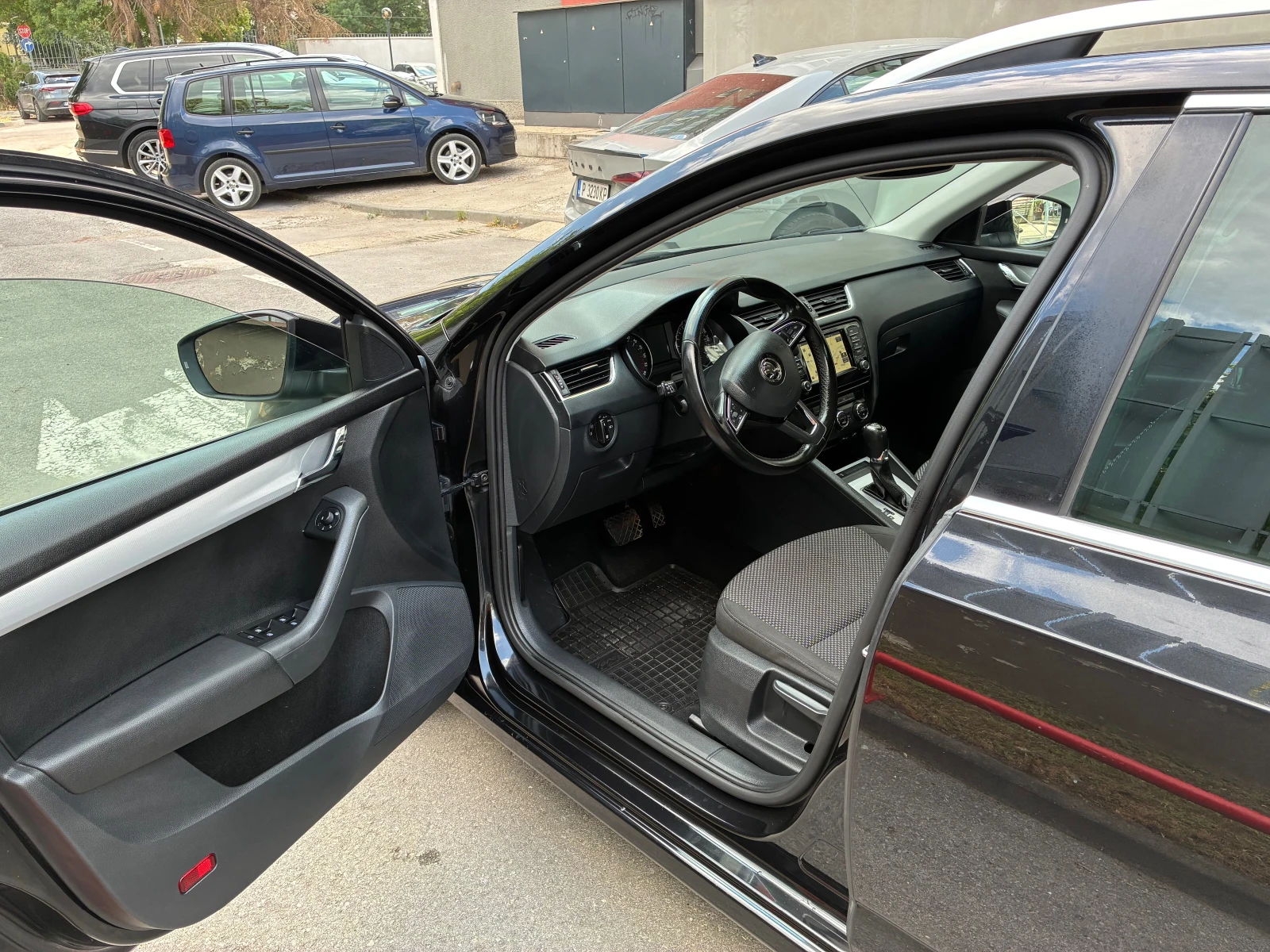 Skoda Octavia DSG 7, снимка 15 - Автомобили и джипове - 55178338