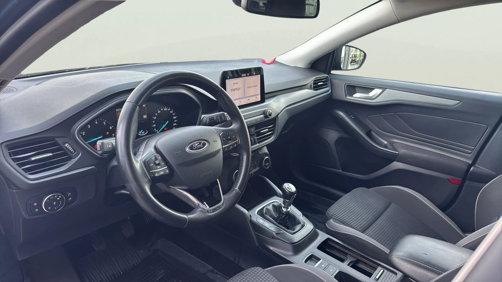 Ford Focus 1.0 EcoBoost, снимка 10 - Автомобили и джипове - 55193707