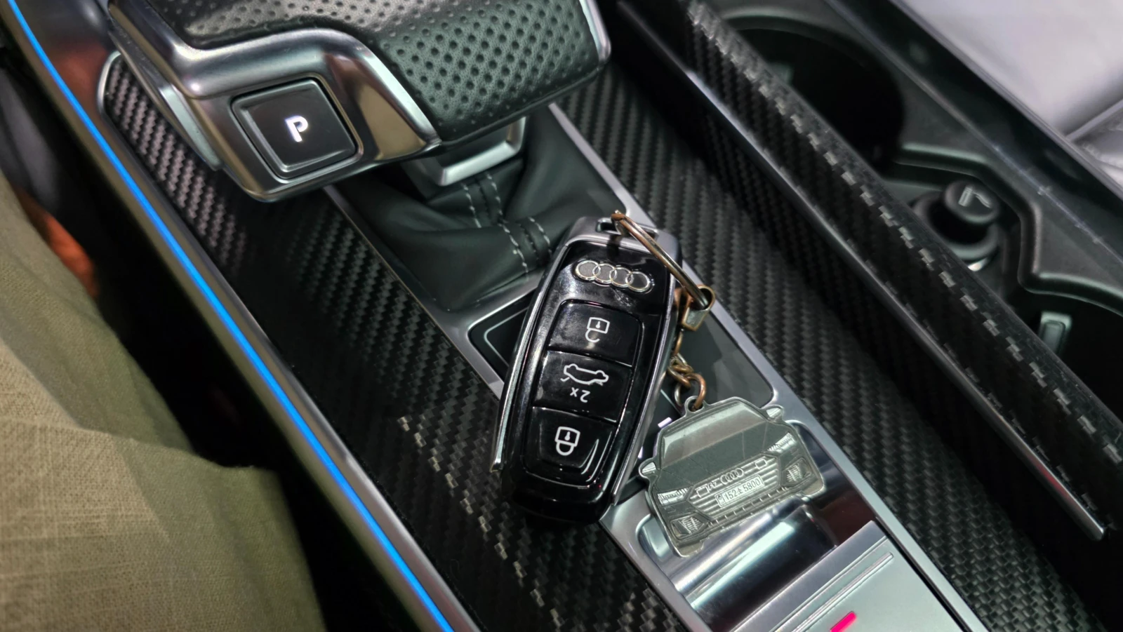 Audi S7 TDI* DISTRONIC* BANG & OLUFSEN* 360 CAM* HEAD-UP* , снимка 13 - Автомобили и джипове - 55224252
