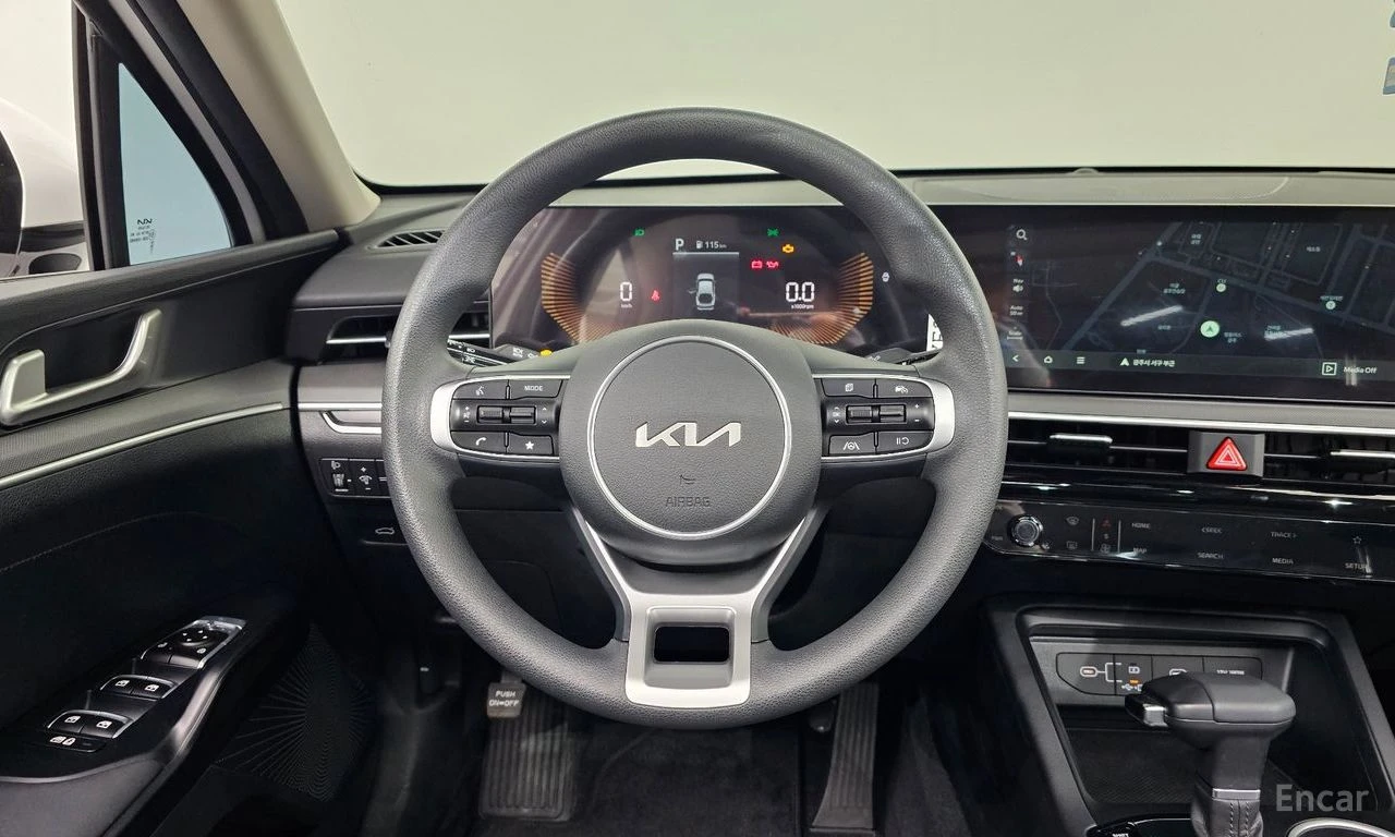 Kia K5 2.0* LPI* ПОДГРЕВ* ОБДУХВАНЕ* КАМЕРА* LANE* ASSIST, снимка 8 - Автомобили и джипове - 55403848