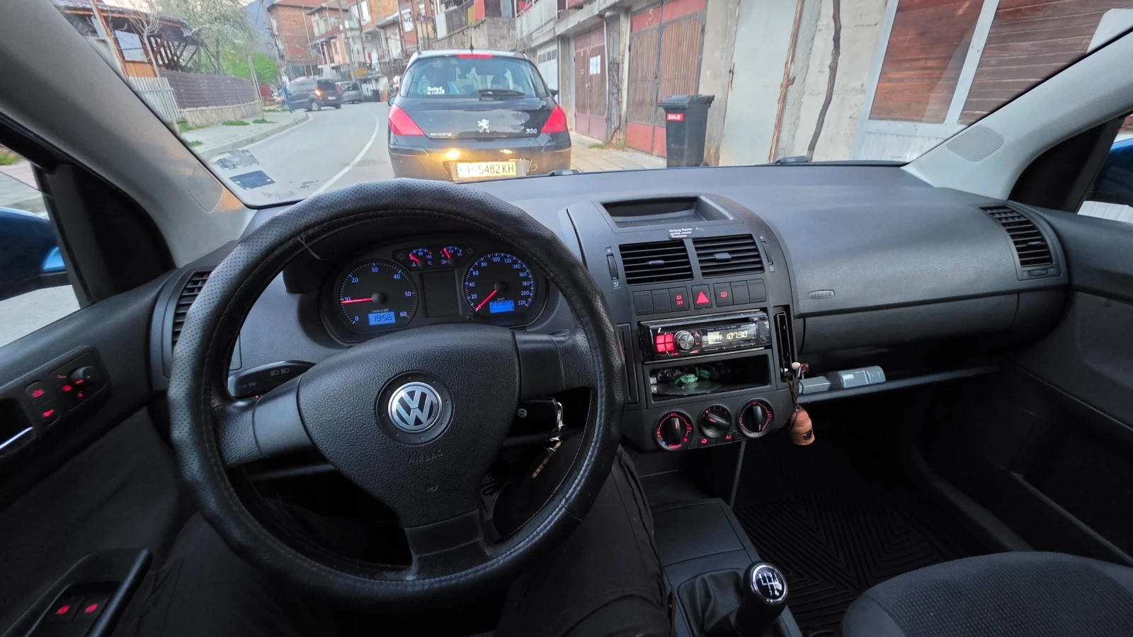 VW Polo, снимка 8 - Автомобили и джипове - 55620817