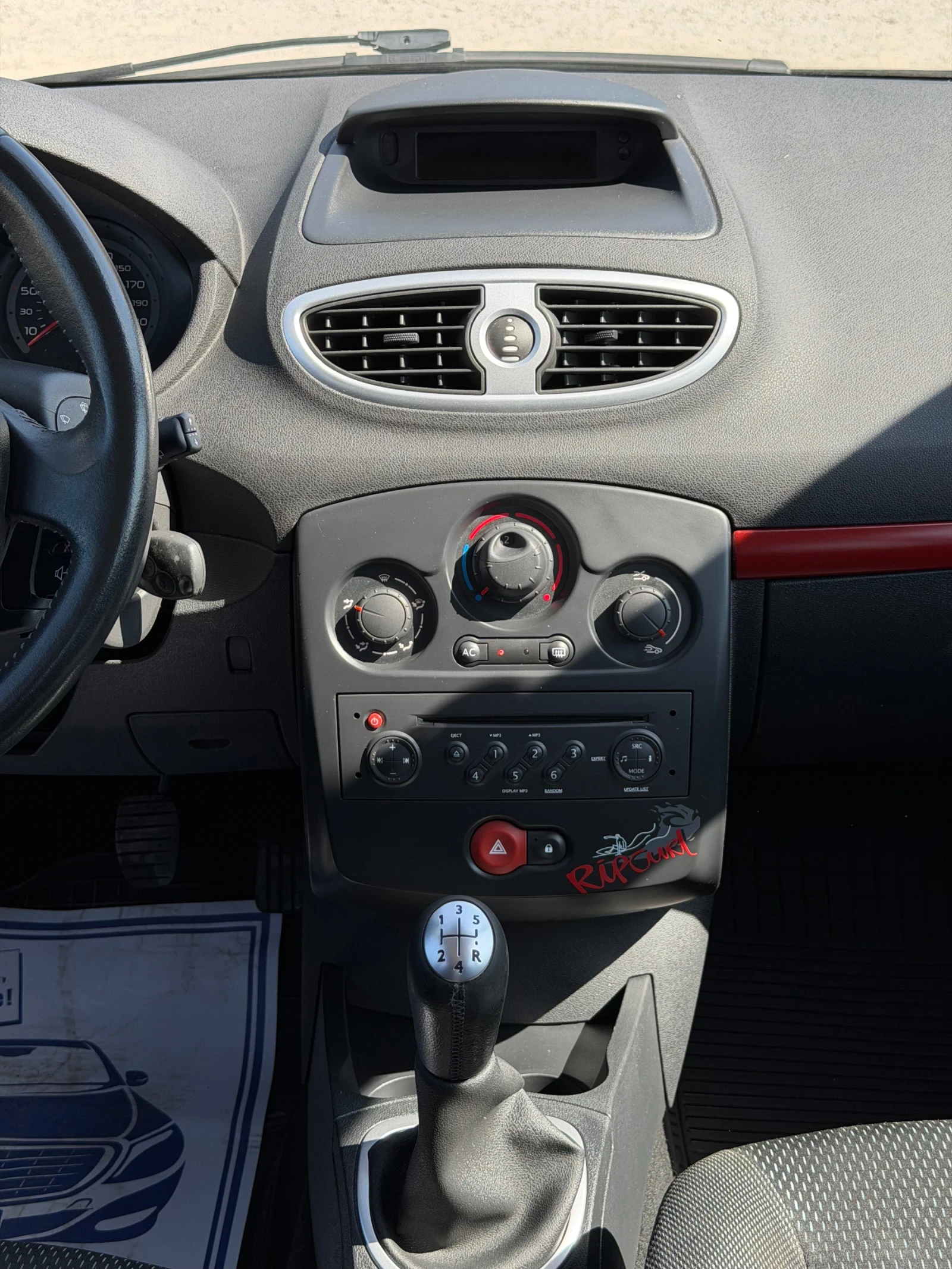 Renault Clio 1.2i * Климатик* * 92 000км* , снимка 10 - Автомобили и джипове - 55923015