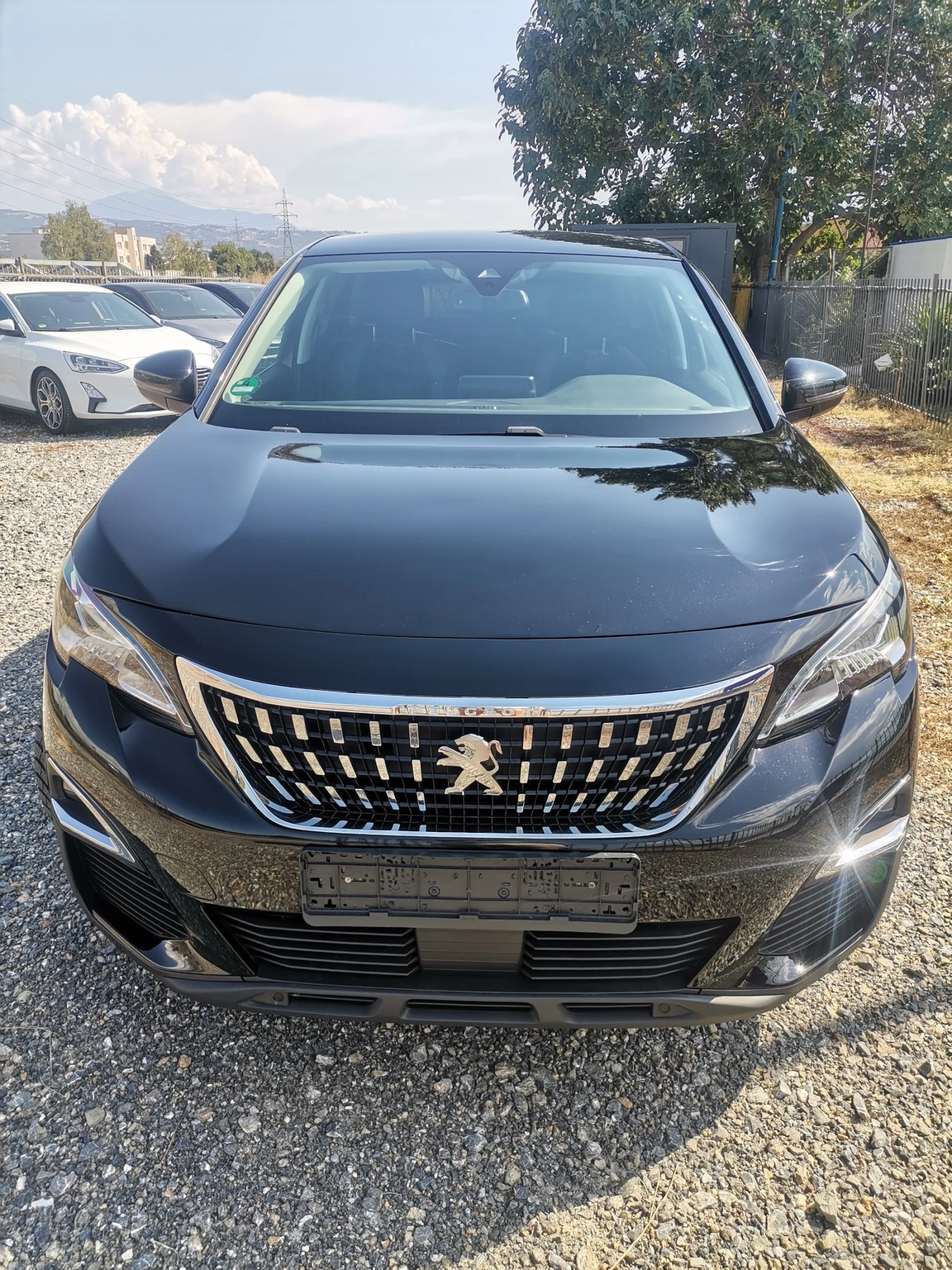 Peugeot 3008 1.2i Avtomat, снимка 2 - Автомобили и джипове - 56060750