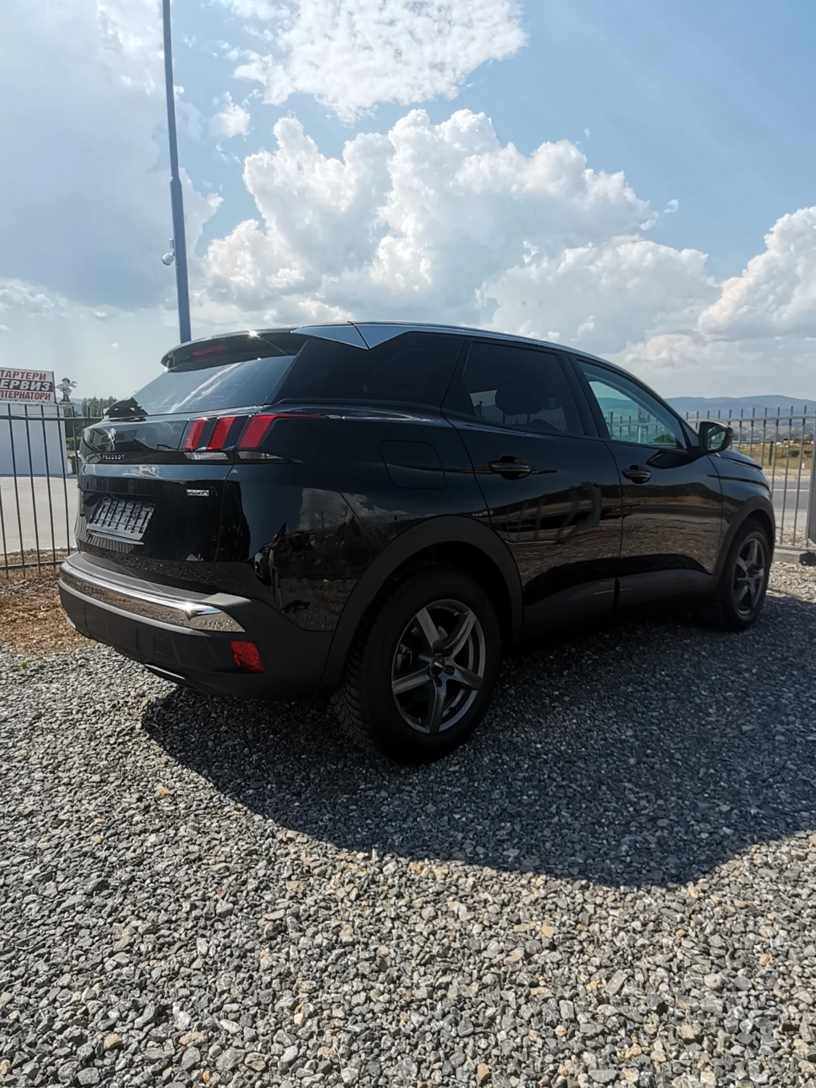 Peugeot 3008 1.2i Avtomat, снимка 5 - Автомобили и джипове - 56060750