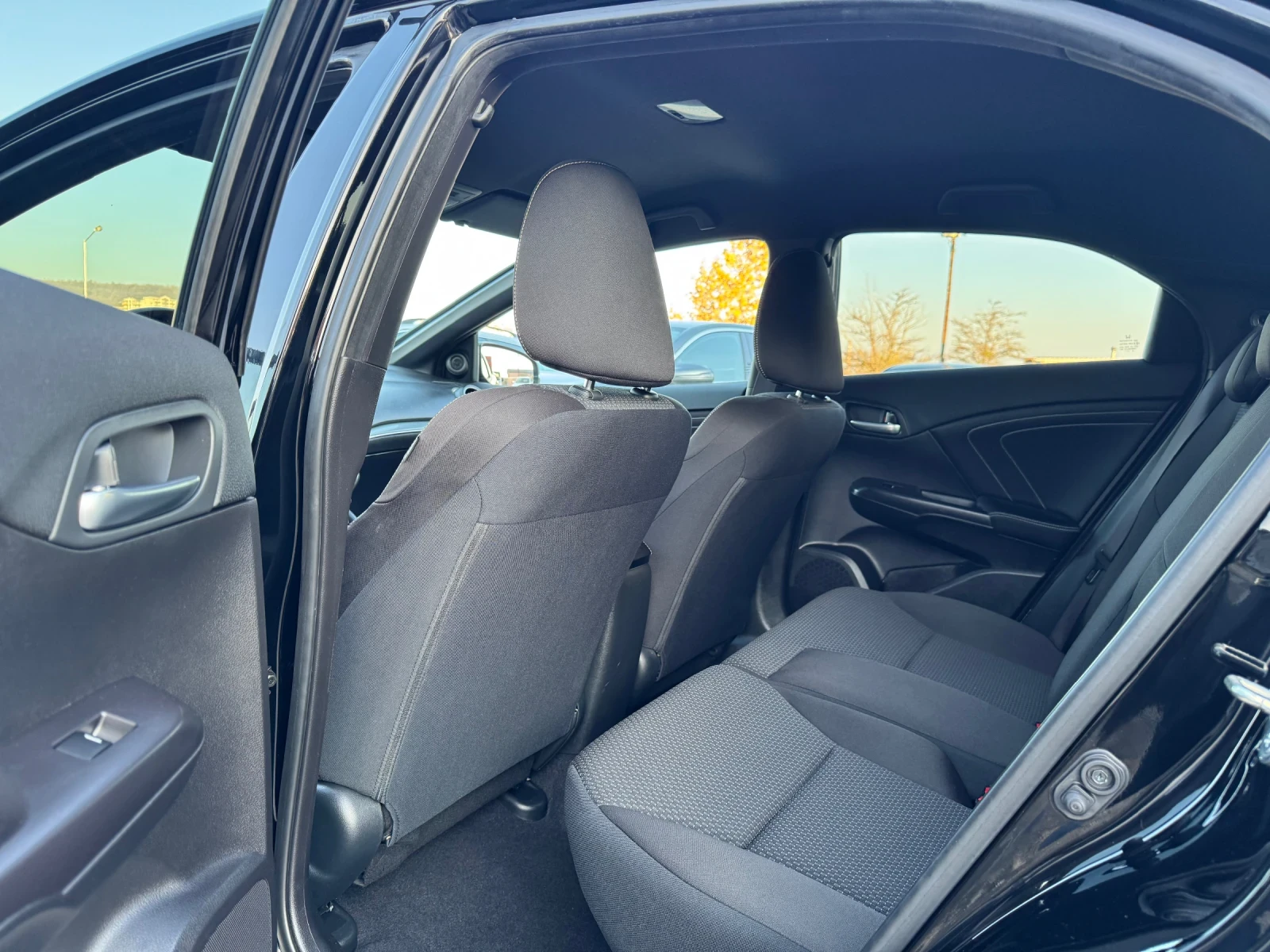 Honda Civic 1.6 iDTEC, снимка 13 - Автомобили и джипове - 56170477