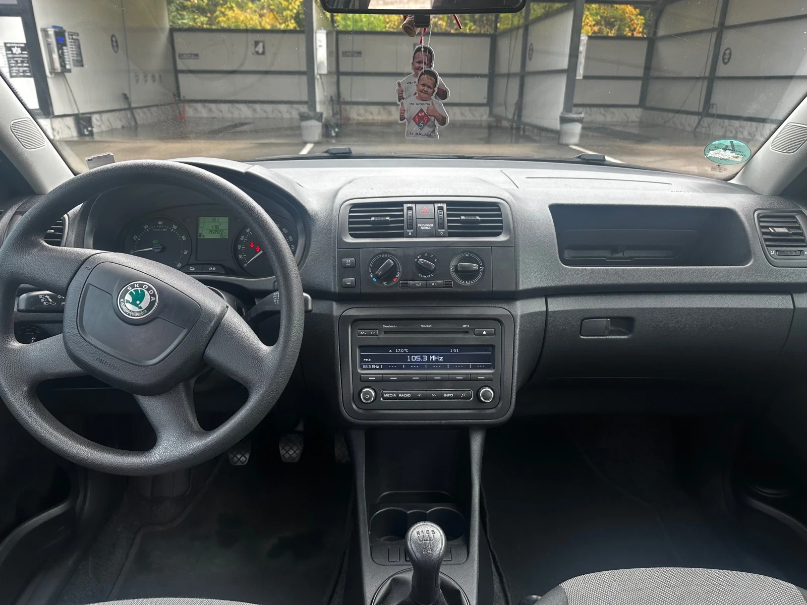 Skoda Fabia 1.2 HTP, снимка 6 - Автомобили и джипове - 56616241