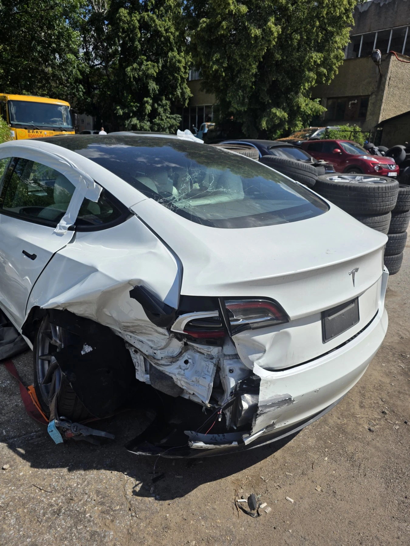 Tesla Model 3 STD, снимка 6 - Автомобили и джипове - 56715549