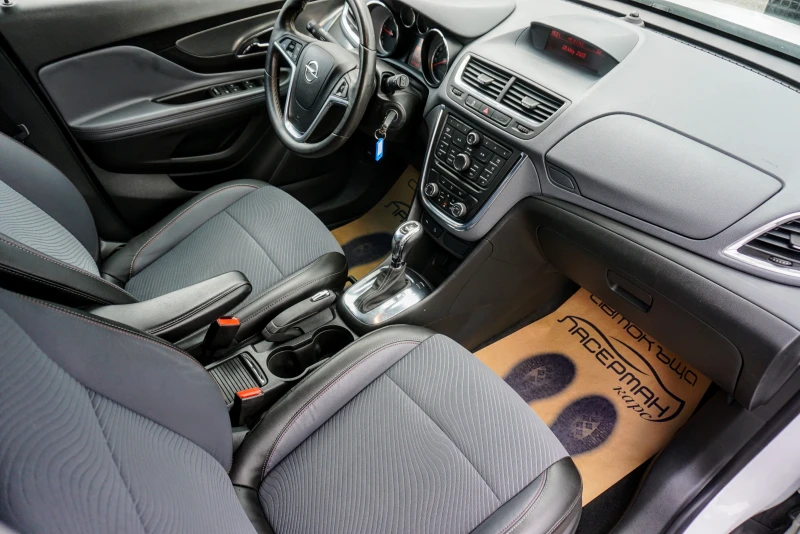 Opel Mokka 1.7CDTi COSMO AUTO, снимка 10 - Автомобили и джипове - 30177403